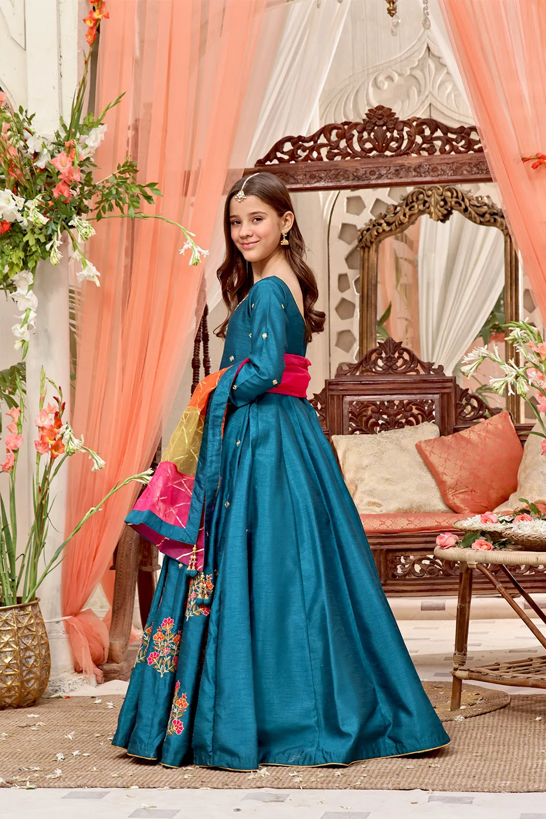 Aari Embroidered Long Maxi | SHENDI | M3155