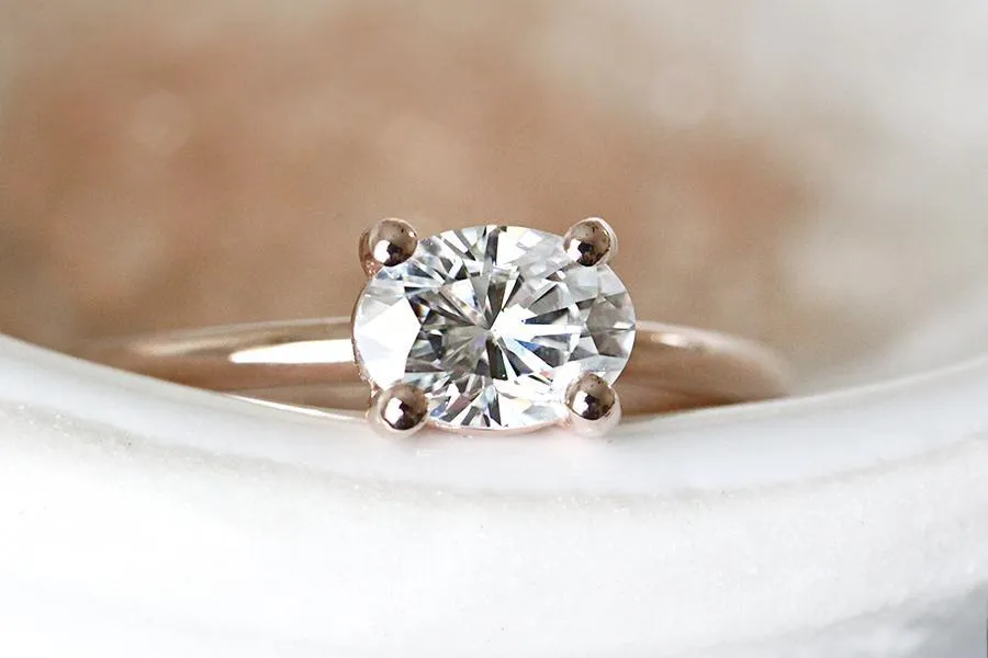 Isara Moissanite Ring