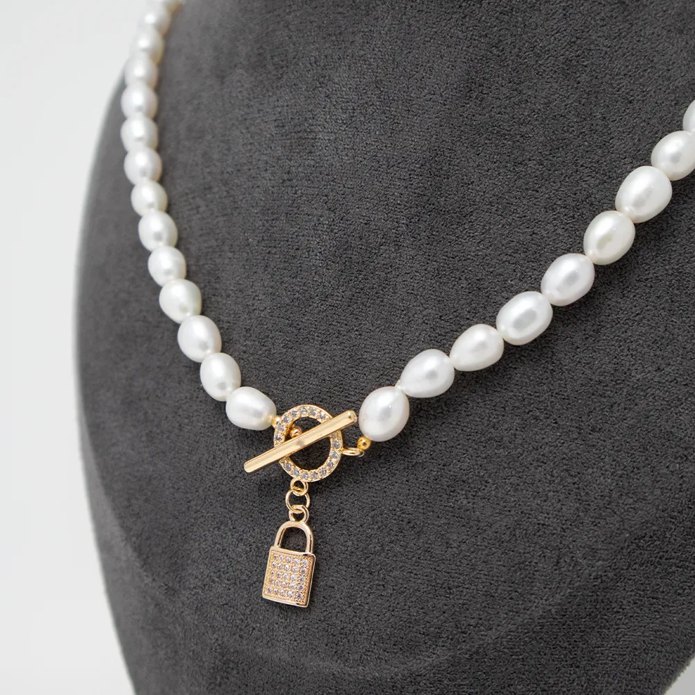 Lock Freshwater Pearls Necklace