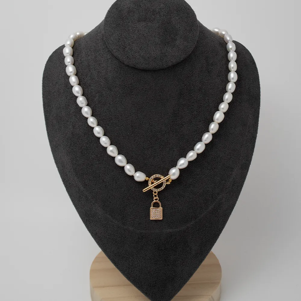 Lock Freshwater Pearls Necklace