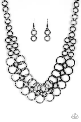 Metro Maven Black-Necklace