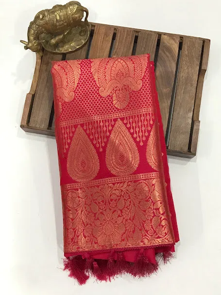 Stunning Pink color Soft Silk Saree And Rich Pallu With Fancy Tassels For Women