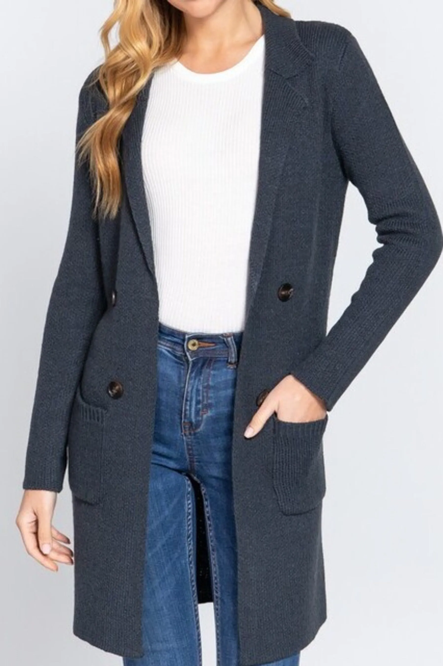 Women's Long sleeve notched collar sweater jacket